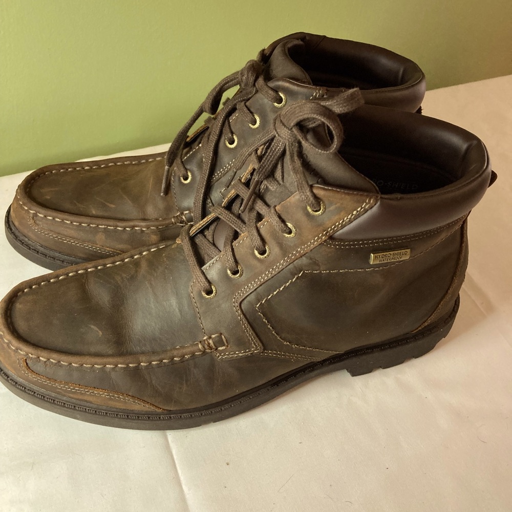 Rockport boots size 9.5